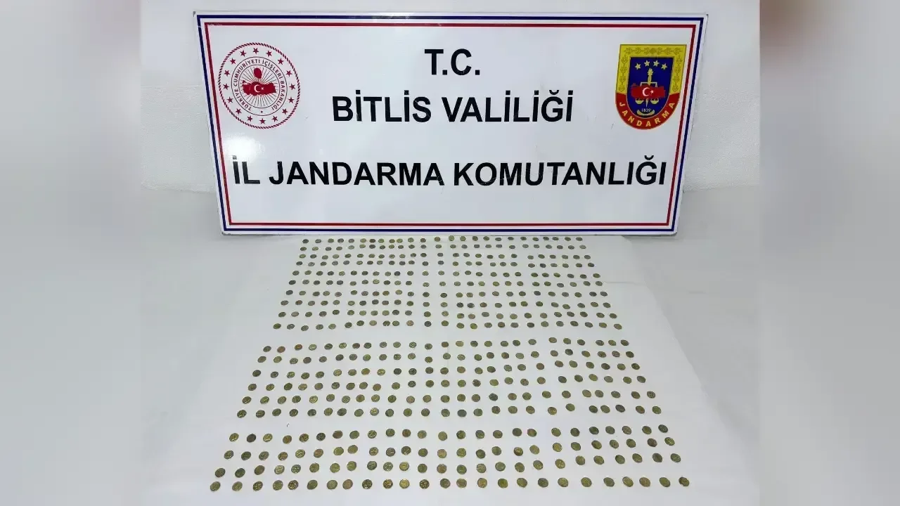 Bitlis’te Roma dönemine ait 500 sikke ele geçirildi
