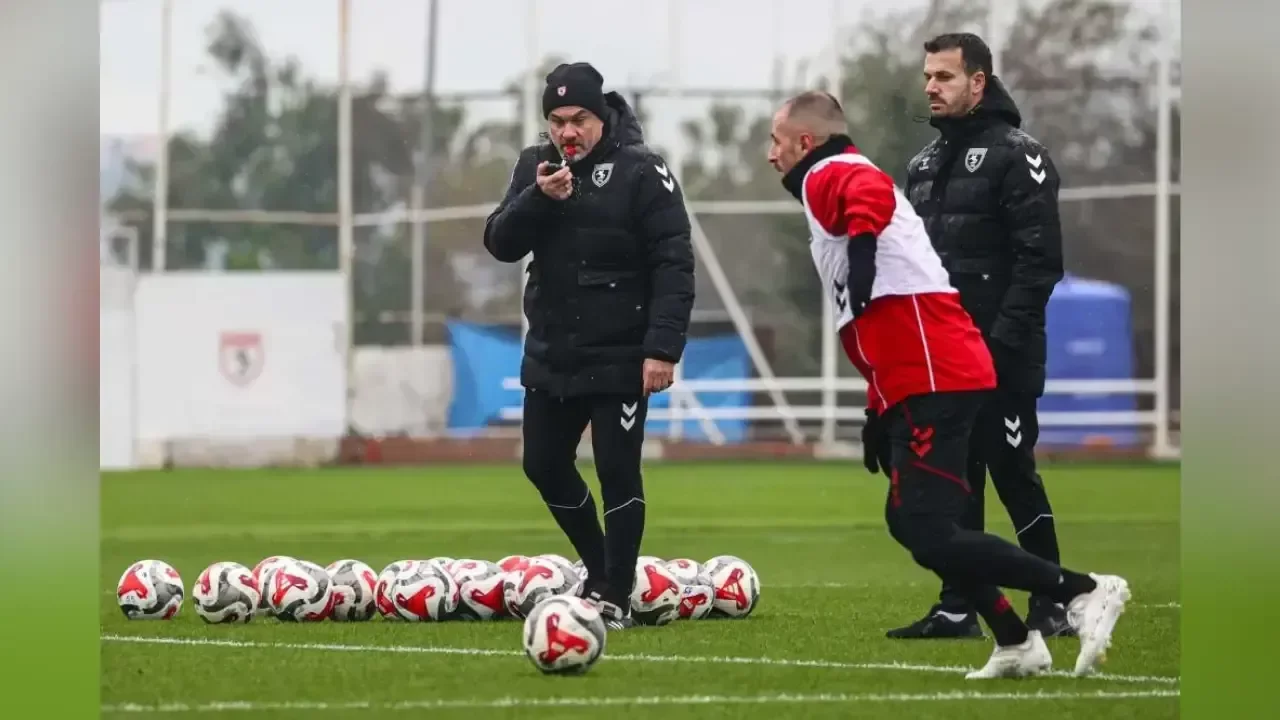 Samsunspor, Süper Kupa yarı finali için çalışmalara başladı