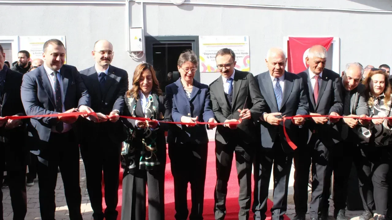 Fransa’dan Malatya'ya destek: Doğanşehir'de ‘ortak hayaller’ merkezi açıldı