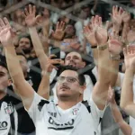 Beşiktaş, St. Patrick’s karşısında ilk yarıyı 2-1 geride tamamladı