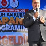 Kur’an kursu öğrencilerinden renkli ve anlamlı kapanış gösterisi