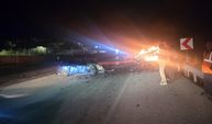 Kayseri'de feci kaza: 3 araç çarpıştı, biri alev topuna döndü! Ölü ve yaralılar var