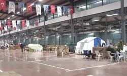 İstanbul’da deprem sonrası 2. gecede de vatandaşlar çadırda kalıyor