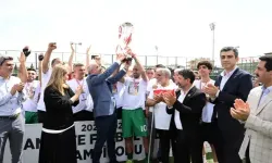 Malatya Büyükşehir Belediyespor Ampute Futbol Takımı şampiyonluk kupasını aldı