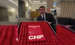 Osman Gökçek’ten Meclis’te baklavalı CHP göndermesi