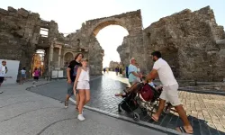 Antalya'da turist rekoru kırıldı