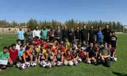 Yattara, Midyat’ta genç sporcularla buluştu