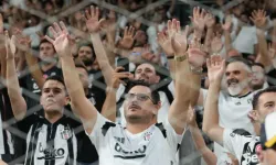 Beşiktaş, St. Patrick’s karşısında ilk yarıyı 2-1 geride tamamladı