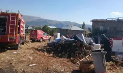 Doğanşehir’de bir evin çatısında yangın paniği