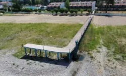 Tarihi iskele karada kaldı