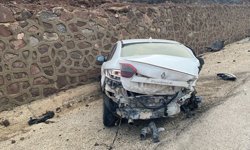 Malatya'da kontrolden çıkan otomobil sulama kanalına uçtu!