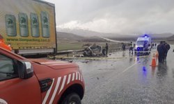 Malatya’da feci kaza: 3 kişi hayatını kaybetti, 1 kişi yaralandı