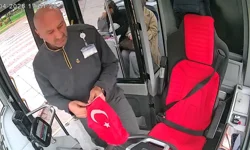 O bayrak yerde kalmadı! MOTAŞ şoförünün örnek davranışı