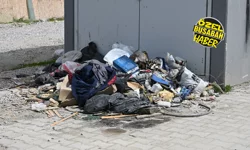 Yeşilyurt Belediyesi’nin çöple imtihanı! Bakırcılar Çarşısı çöplüğe döndü