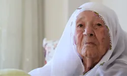 Cumhuriyet’le yaşıttı, Malatya’dan deprem ayırdı! Nazife nineye Anneler Günü sürprizi