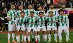 İlk yarı bitti: Yeşilyurtspor 3-1 önde!