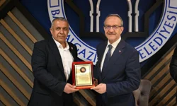 Malatya Valisi Seddar Yavuz’a “Asrın Valisi” ödülü
