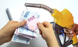 Akaryakıt fiyatları ne kadar? Motorine indirim sonrası benzin ve mazot fiyatı kaç TL oldu?