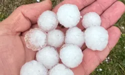 Sivas’a fındık büyüklüğünde dolu vurdu