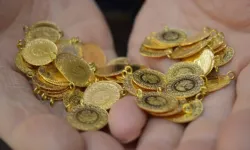 Malatya’da elinde altını olanlar mı, borcu olanlar mı üzülecek? Çeyrek ve gram altın güne bu fiyatlarla uyandı!