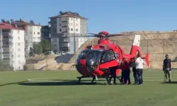 Bacağı kırılan yaşlı adam için helikopter havalandı