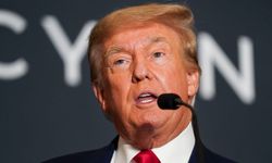 Hürmüz Boğazı'nda abluka kırıldı: Trump petrol gemilerinin yeni güzergahını paylaştı
