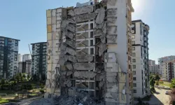 Malatya’da görülmemiş olay: Makineler kıramadı, yıkım resmen durdu!