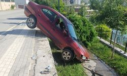 Malatya’nın o deresinde asılı kaldı! Faciaya ramak kaldı