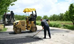 Yeşilyurt Topsöğüt Mahallesi’nde yollar yenileniyor