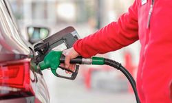 Benzin ve motorin fiyatlarında son durum! Akaryakıt tabelaları güncellendi