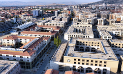 Bakan Kurum müjdeyi verdi! Malatya Bakırcılar Çarşısı’nda esnaf kepenk açıyor