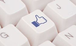 Facebook çöktü mü, neden açılmıyor? 19 Temmuz 'hesaplara ulaşılamıyor' hatası ve son durum!