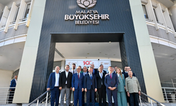 Malatya’da büyük dönüşüm: Raylı sistem ve 2. viyadük geliyor, 24 saat açık kütüphane bakanı ağırladı!
