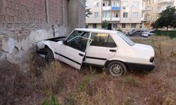 Malatya’da duvara çarpan otomobilin sürücüsü kayıplara karıştı