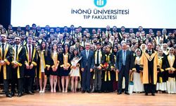 Malatya’da zorlu maraton bitti! İnönü Üniversitesi Tıp Fakültesi 2026 mezunlarını verdi