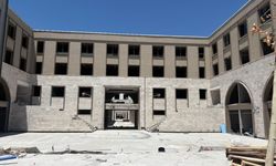 Yeni Cami arkasında yeni ticaret alanı: Malatya çarşısı yeniden kuruluyor
