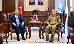 Korgeneral Gültekin Yaralı kimdir, nereli? 2’nci Ordu Komutanı'ndan Vali Yavuz’a ilk ziyaret