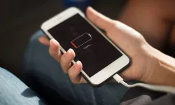 Akıllı telefonlarda pili gizli gizli tüketiyor!