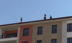 Malatya’da TOKİ inşaatında ücret eylemi: 8 işçi çatıya çıktı