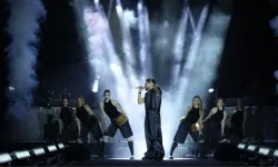 Sefo konserinde adım atacak yer yoktu! Malatya’da büyük final bugün