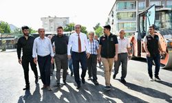 Çavuşoğlu Mahallesi'nde sıcak asfalt çalışmaları sürüyor