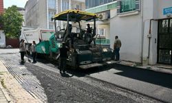 Yeşilyurt’tan Çukurdere’ye 1250 ton asfalt