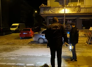 Tartışma tüfekli kavgaya dönüştü: Yaralı hastaneye kendi gitti