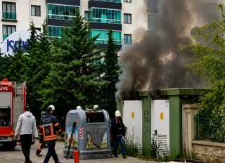 Malatya’da peş peşe patlama sesleri! Mahalle sokağa döküldü