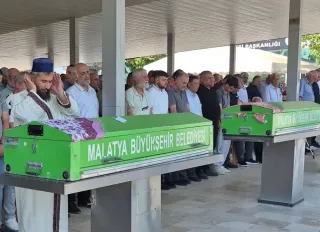 Kurşunların kopardığı anne ve kıza gözyaşlarıyla veda: Yan yana son yolculuk...