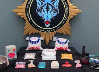 Malatya’dan İstanbul’a tarihi narkotik operasyonu: Yüksek miktarda ham madde ele geçirildi