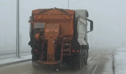 Elazığ’da buzlanmaya karşı 140 ton tuz kullanıldı