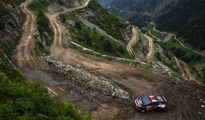 Navigasyon bile 'Girmeyin' diyor! Dünyanın en tehlikeli yolu Türkiye'de