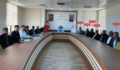 Kaymakamlıktaki o toplantı Yazıhan’ı karıştırdı! Göçer açtı ağzını yumdu gözünü