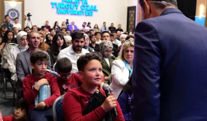 Ulaştırma ve Altyapı Bakan Yardımcısı Boyraz’dan gençlere hediye!